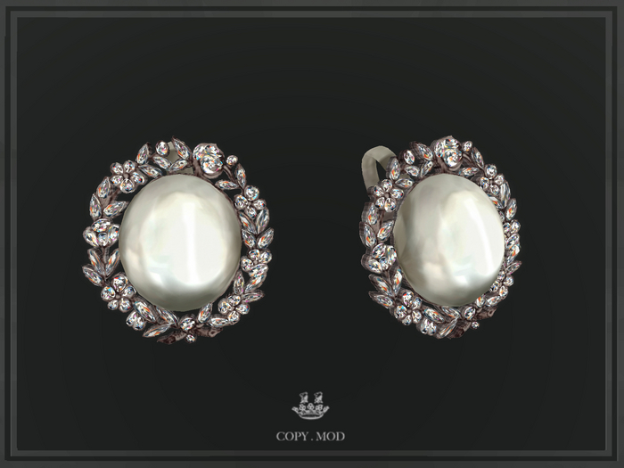 Boehmer - Floral button earrings