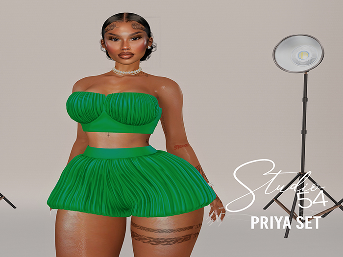 S.54 Priya Short Emerald