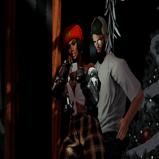 M E R C H X B L U R P- COUPLE POSE 8-CAPTION US- (BENTO)
