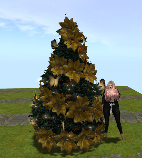 21 xmas tree with gold poinsettias