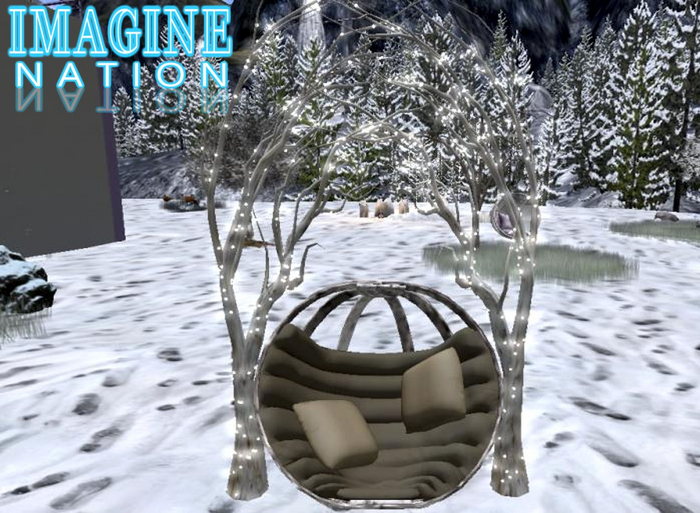 Cosy Winter Cradle Chair