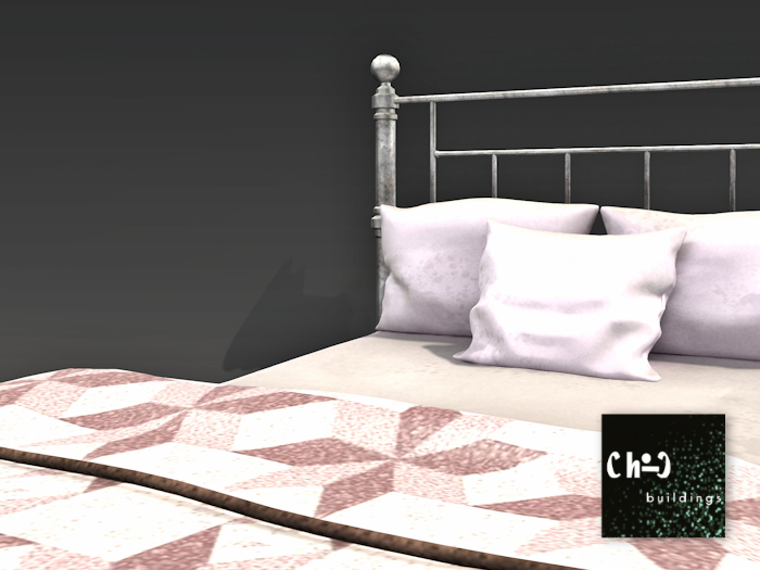 [Cb] Rustic Metal Bed - Star quilt