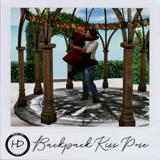 ...:::HD:::... Backpack Kiss ~ Couple Pose