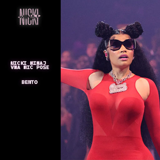 PINKFRIDAY. - Nicki Minaj VMA Mic Pose (Bento)