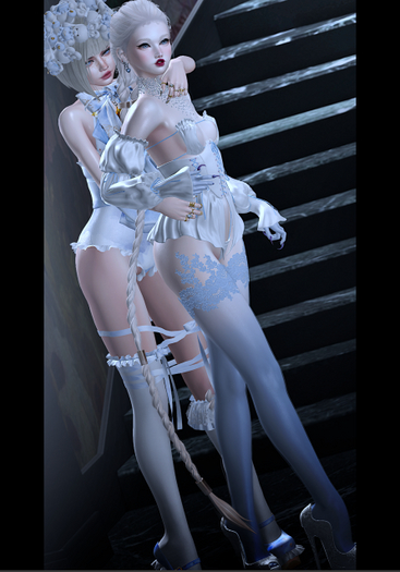 BELYY // TALK TO HER COUPLE BENTO POSE