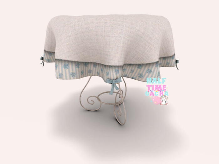 8f8 - 4. Vintage Table