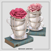 BROKEN ARROWS - Bloom - Pile - White