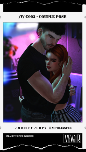 /V/ C002 - Couple Pose