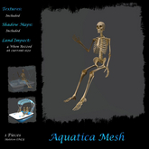 Aquatica Mesh - AM025916 Sitting on back of paddle boat