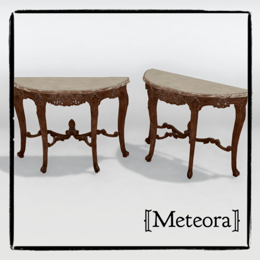 [M] wood baroque console