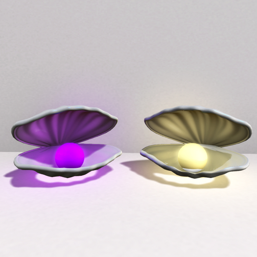 Kiyori // Clamshell Nightlight Lamp Pearl White