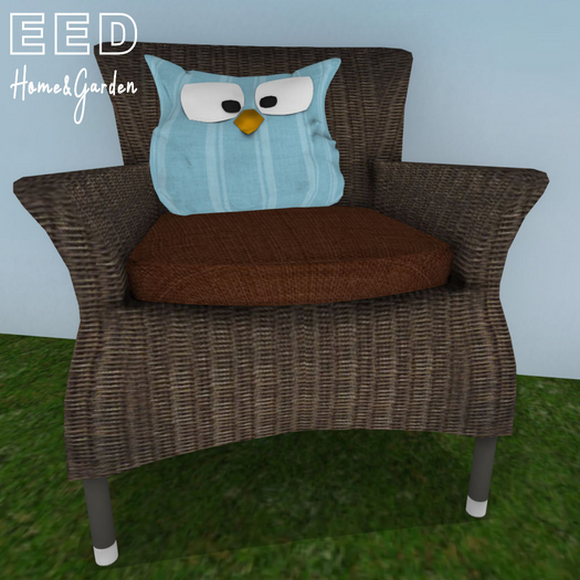 EED's RATTAN CHAIR w OWL PILLOW c