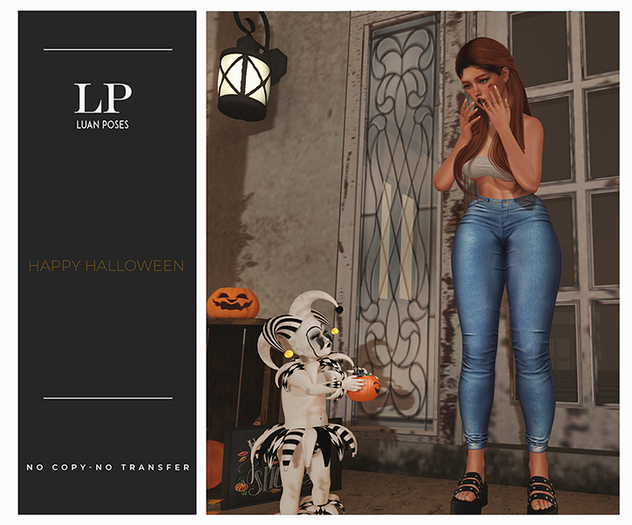 Luan Poses Happy Halloween