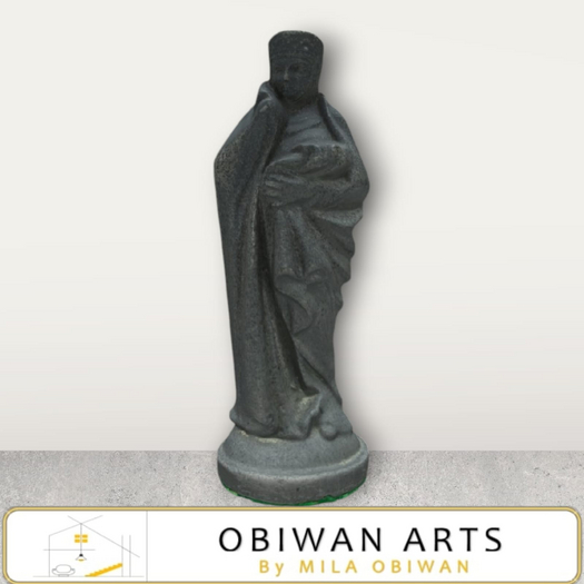 Queen Statue