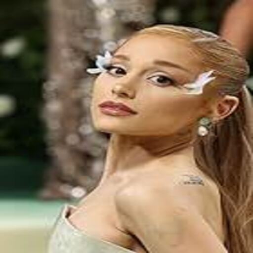 Ariana Grande - Santa Tell Me dance