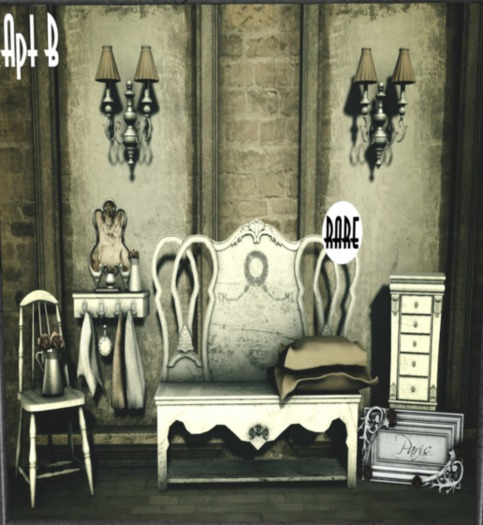 Apt B // Vintage Corner - Chair