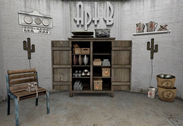 Apt B // Tiny Flea Market Plate Shelf