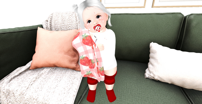 Baby Nest Strawberry blanket