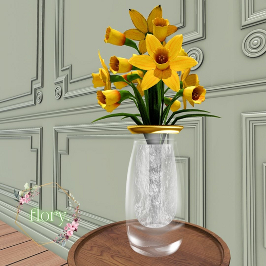 flory. - Daffodil in Glass Vase