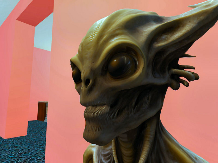 Alien Visage head sculpture