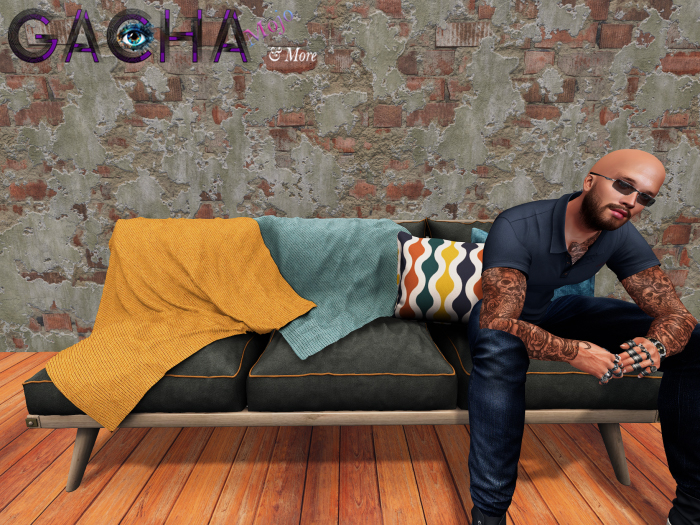 01 Why Not Carnaby Street Retro Sofa RARE