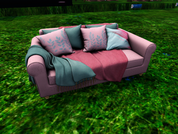 1.{Why Not?} Lochrin Sofa RARE