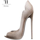 Thalia Heckroth - Olly heels (MAITREYA) NUDE