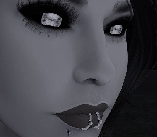 TaSteLeSS Gothic / Vampire Eyes - WINTER WHITE