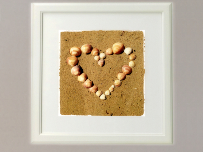 ~* Amour Boutique *~ Wall Art: Heart Seashells