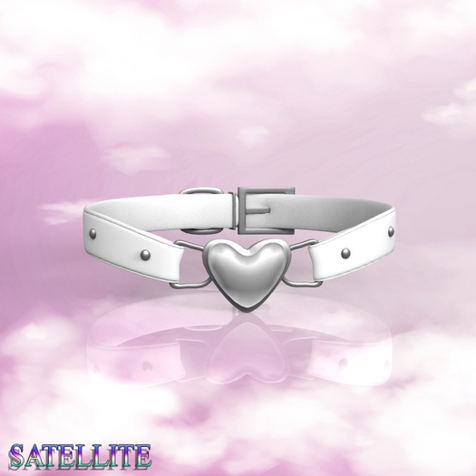 Gold Heart Collar