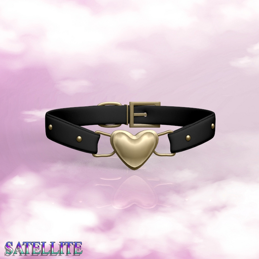 Gold Heart Collar