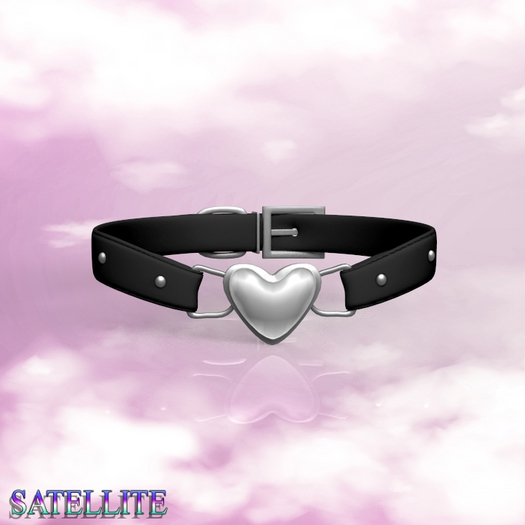 Gold Heart Collar