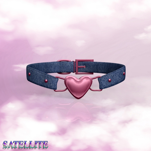 Gold Heart Collar