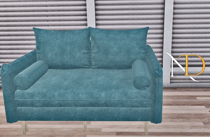 Comfy couch two seatter - Full Perm