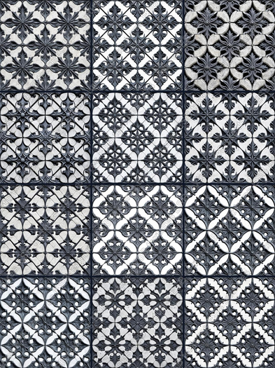 gothic-sepulcher-ironwork