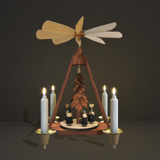 Kiyori // German Christmas Pyramid