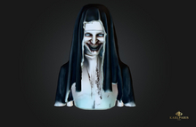 Sinister Grin Bust – Gothic Decorative Sculpture