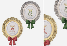 Dahlia - Snowbound - Champs Frames - Red & Green  