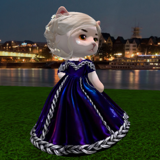 150 lipad  gown