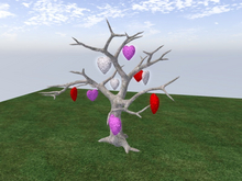 TM Valentine Heart Tree