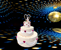 Wedding Cake , bears on  top   