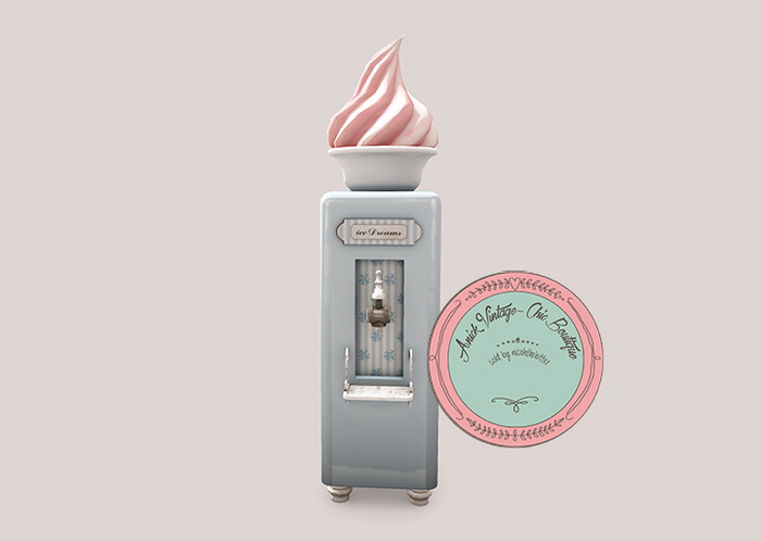 8f8 - 32. Vintage Ice Cream Machine