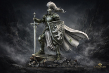 Colossal Statue of a Knight – Epic Medieval Guardian Sculpture Decor