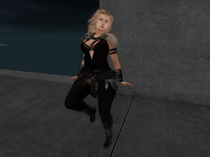 Women's Edge Sit