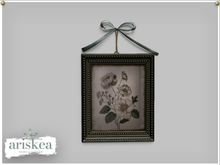 Ariskea[Rosewood] Flower Frame