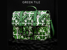 ZAGGA // VANTA MESSENGER Green Clover