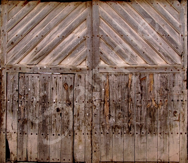 Wooden studded door  1.1 FULL PERMS