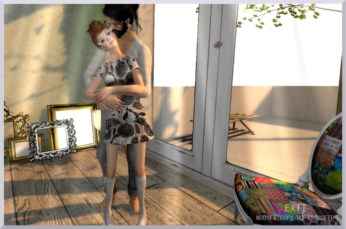 (EXIT)couple pose-34