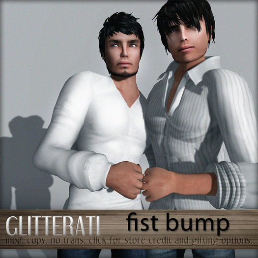 GLITTERATI - Fist bump