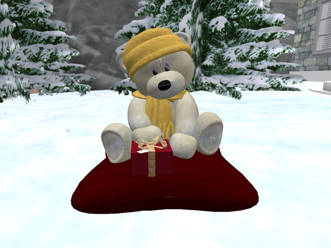 'Snuggle' white teddy bear